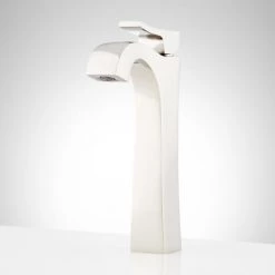 Signature Hardware Vilamonte 1.2 GPM Single Hole Bathroom Faucet with Pop-Up Drain Assembly -Central Brass store signature hardware 948606 alternate image 5